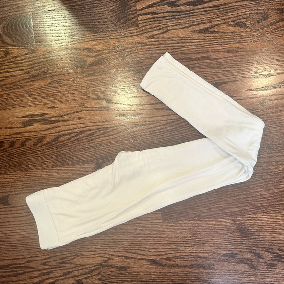 Naked Wardrobe Leggings - Picture 3 of 3